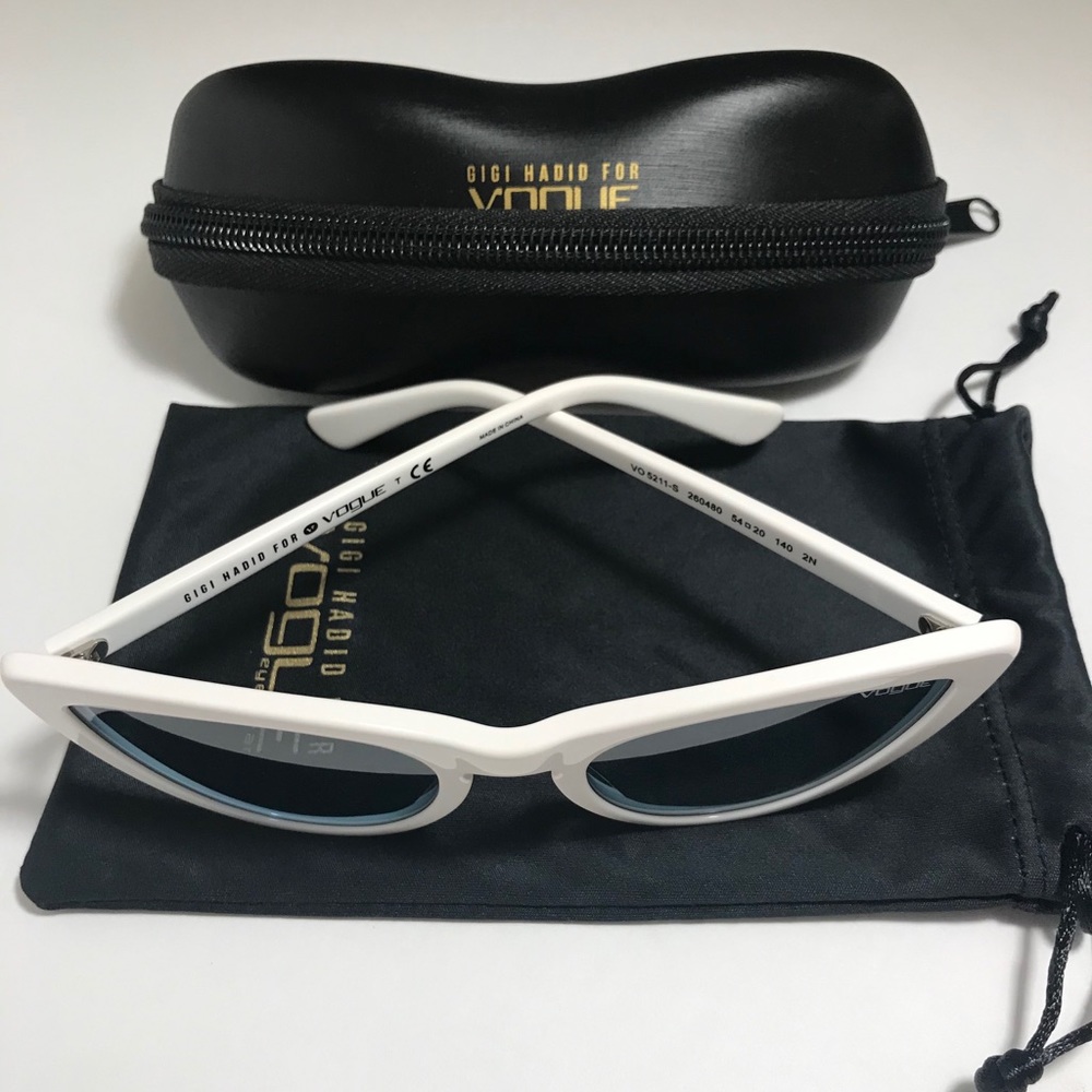 #HP🥳💥 VOGUE Sunglasses 😎 - Picture 5 of 9